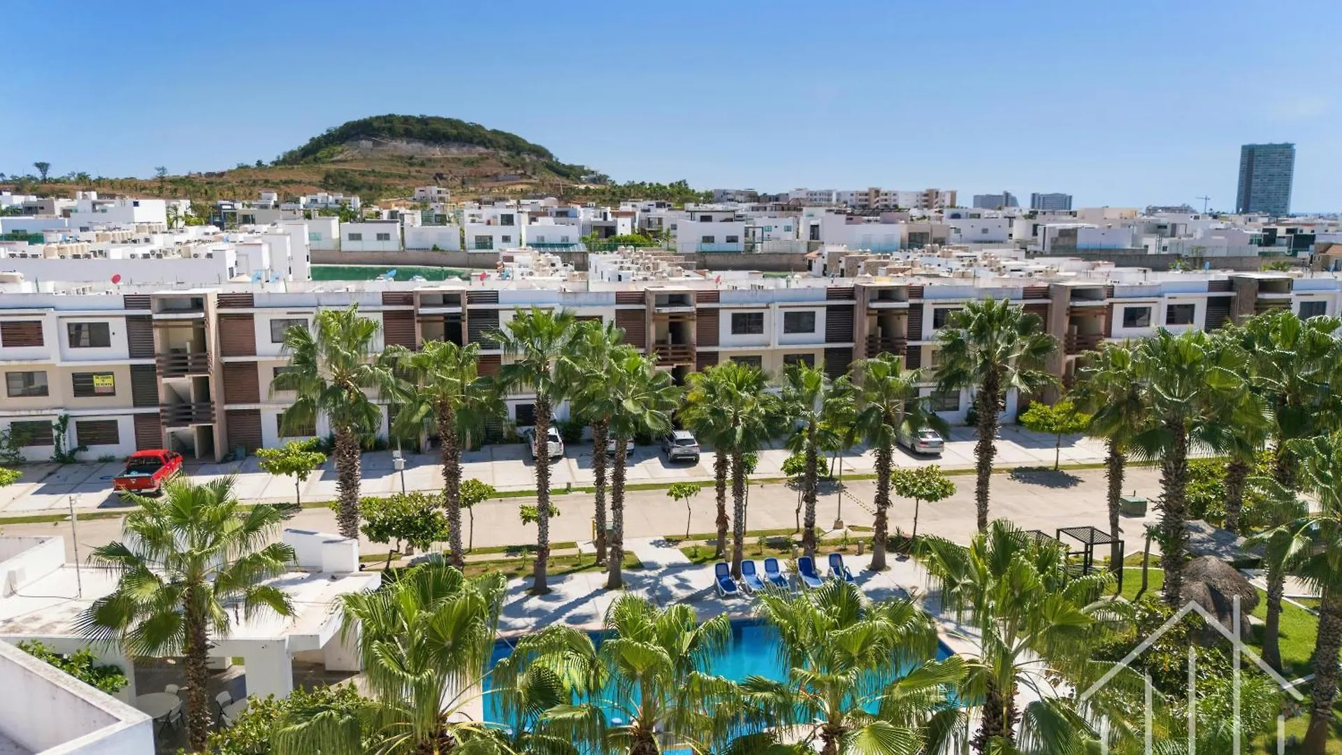 Promo-Sleeps 6-Walk To Beach & Mazagua Park-Pool-Gated Mazatlan